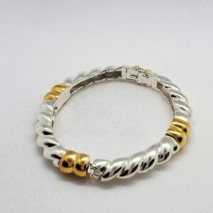 Silver/gold Bracelet In metal- interlock clasp